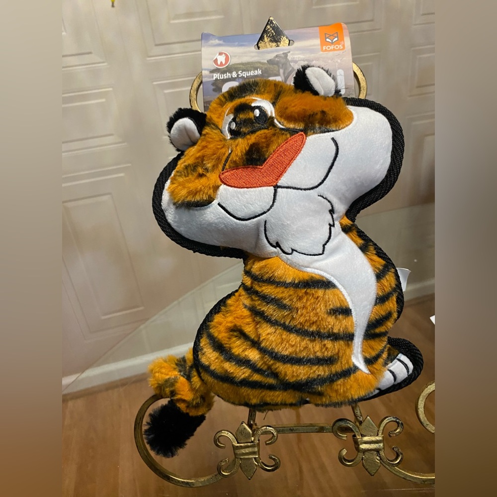 - Brand New Fofos Lion Plush & Squeak Dog Toy .